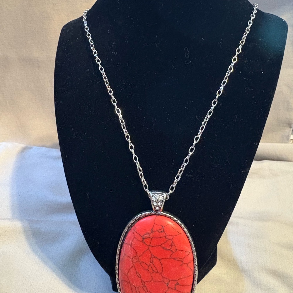 Elegant Red Pendant Necklace